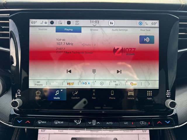 Used 2024 Jeep Grand Wagoneer Series III w/ Rear Seat Video Group 1 AWD/4WD image 13