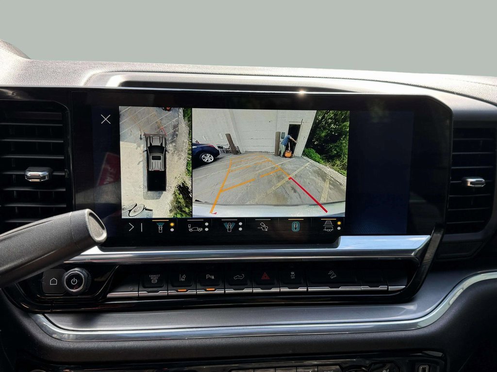 Used 2024 Chevrolet Silverado 2500 High Country w/ High Country Premium Package image 12