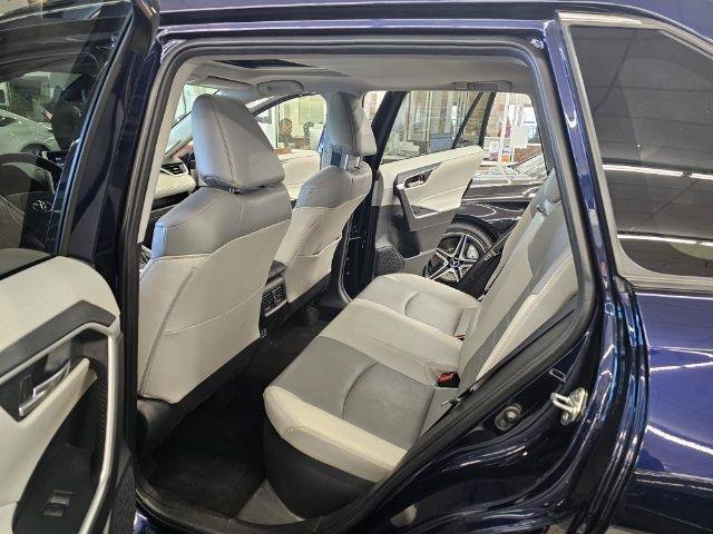 Used 2022 Toyota RAV4 XLE Premium AWD/4WD image 12