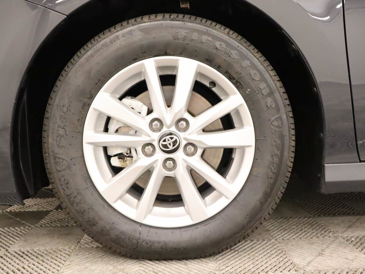 Used 2025 Toyota Camry LE FWD image 6