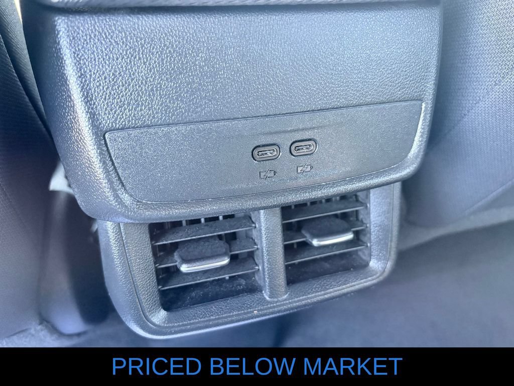 Used 2025 Chevrolet Equinox LT FWD image 10