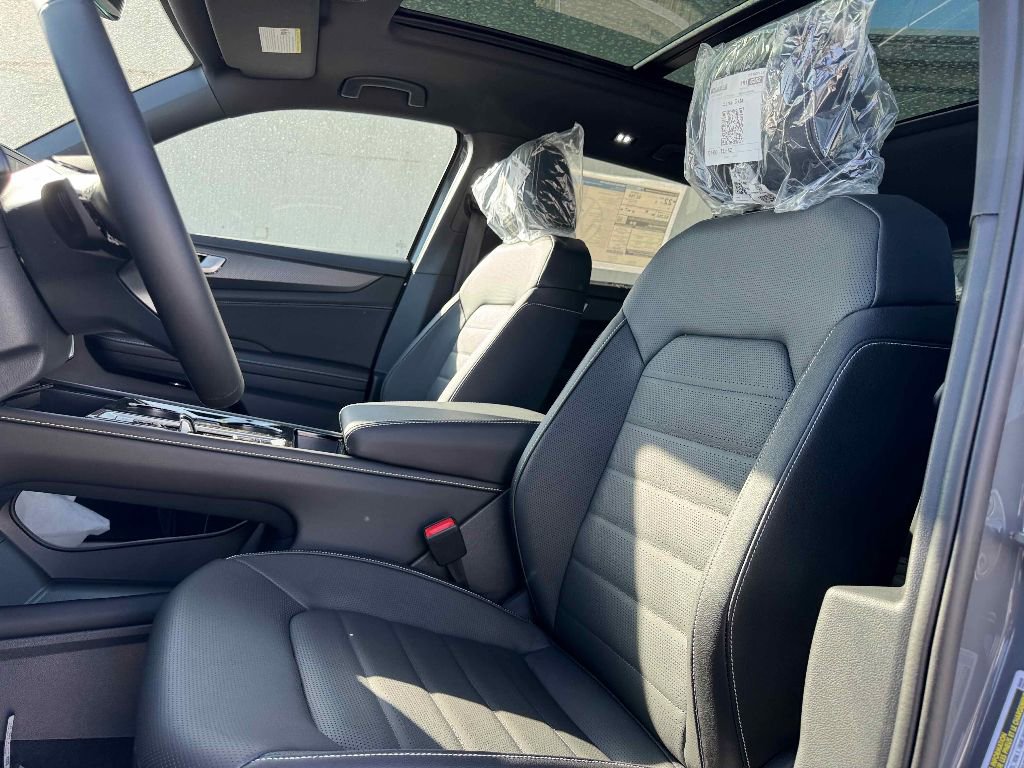 New 2026 Volkswagen Atlas Cross Sport SEL image 11