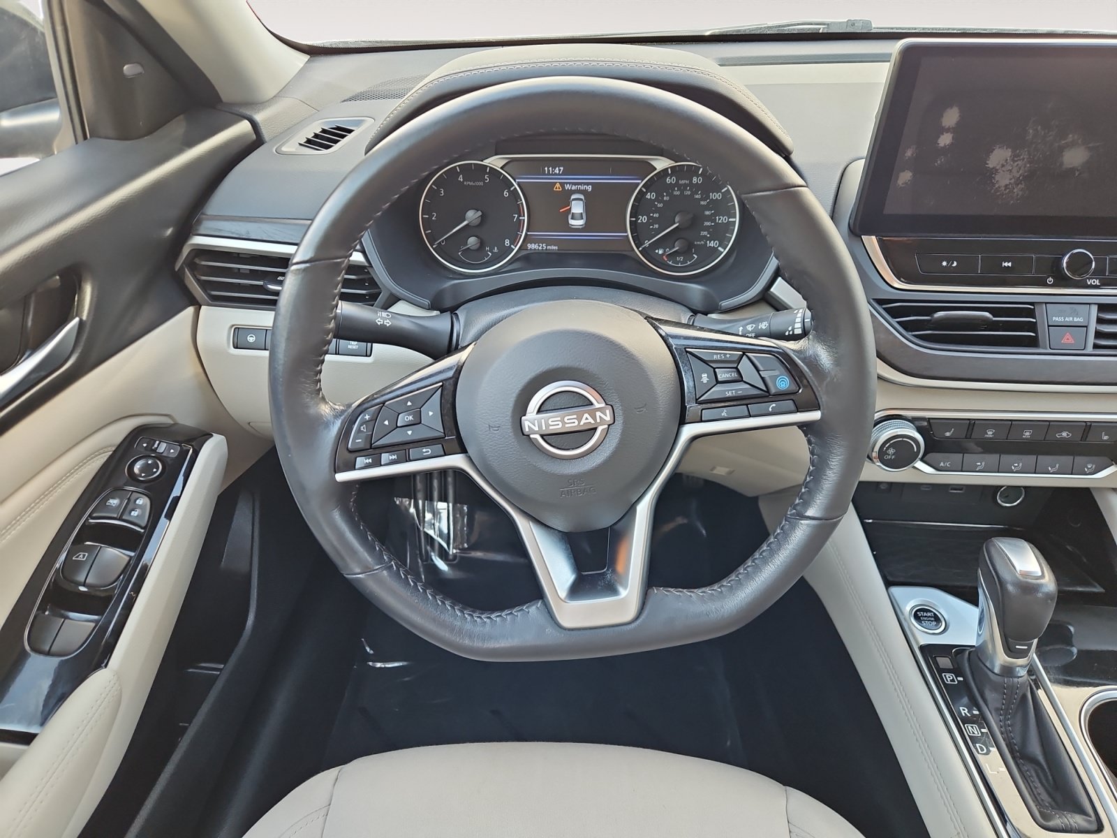 Used 2023 Nissan Altima 2.5 SV w/ SV Premium Package AWD/4WD image 12