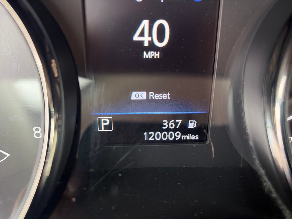 Used 2018 Nissan Rogue SV AWD/4WD image 17