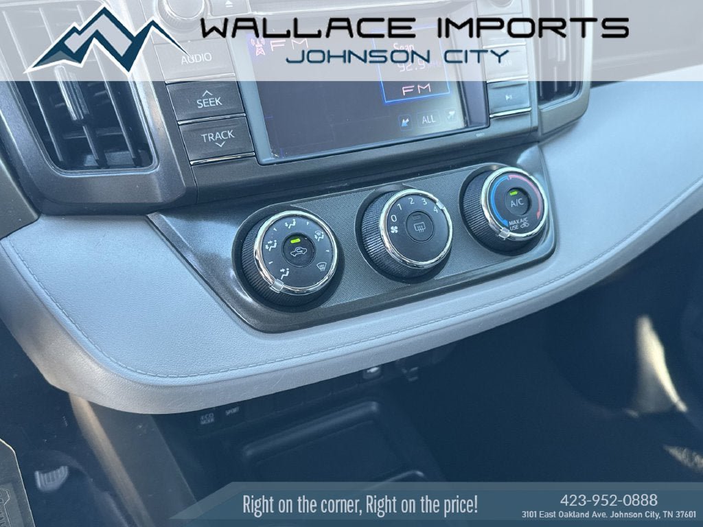 Used 2013 Toyota RAV4 LE FWD image 24