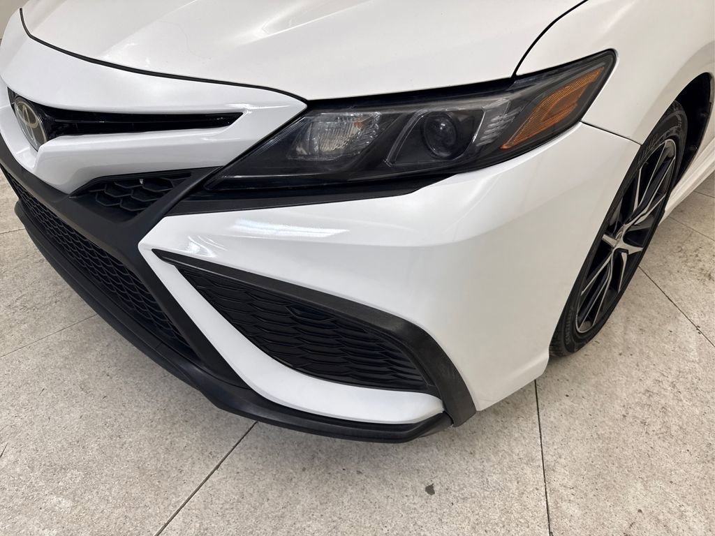 Used 2023 Toyota Camry SE FWD image 18