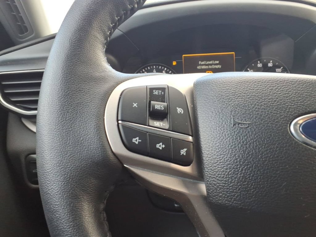 Used 2024 Ford Explorer XLT w/ Equipment Group 202A AWD/4WD image 17