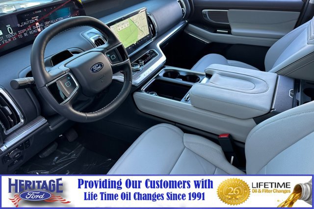 New 2026 Ford Expedition Platinum image 10