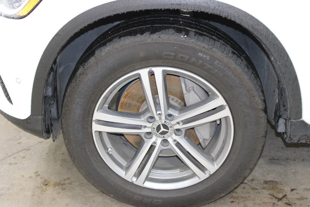 Used 2022 Mercedes-Benz GLC 300 4MATIC image 36