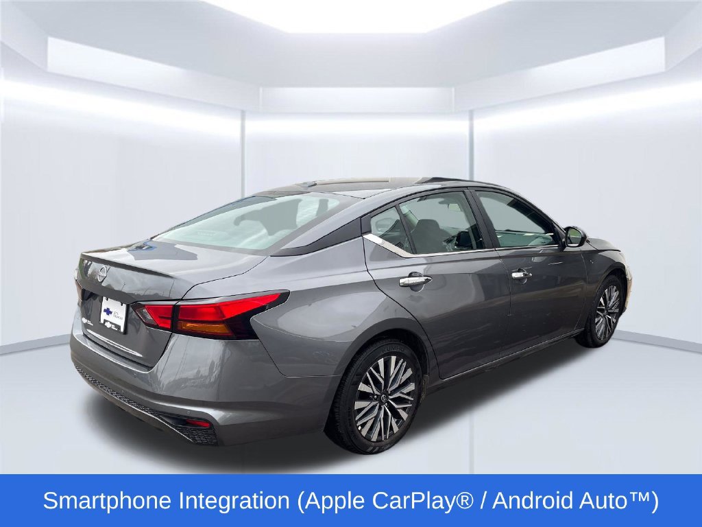 Used 2025 Nissan Altima 2.5 SV FWD image 6