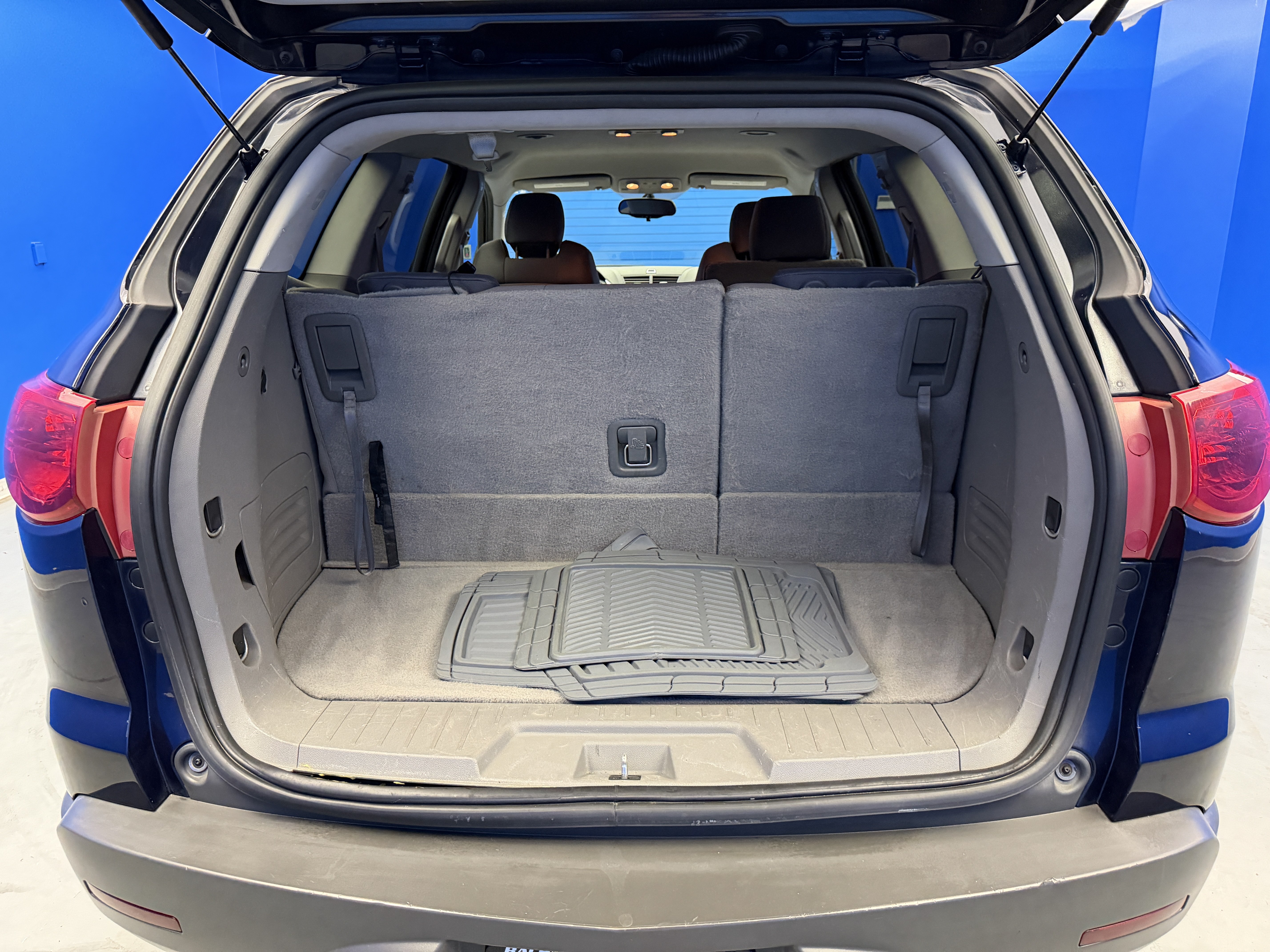 Used 2012 Chevrolet Traverse LS FWD image 25