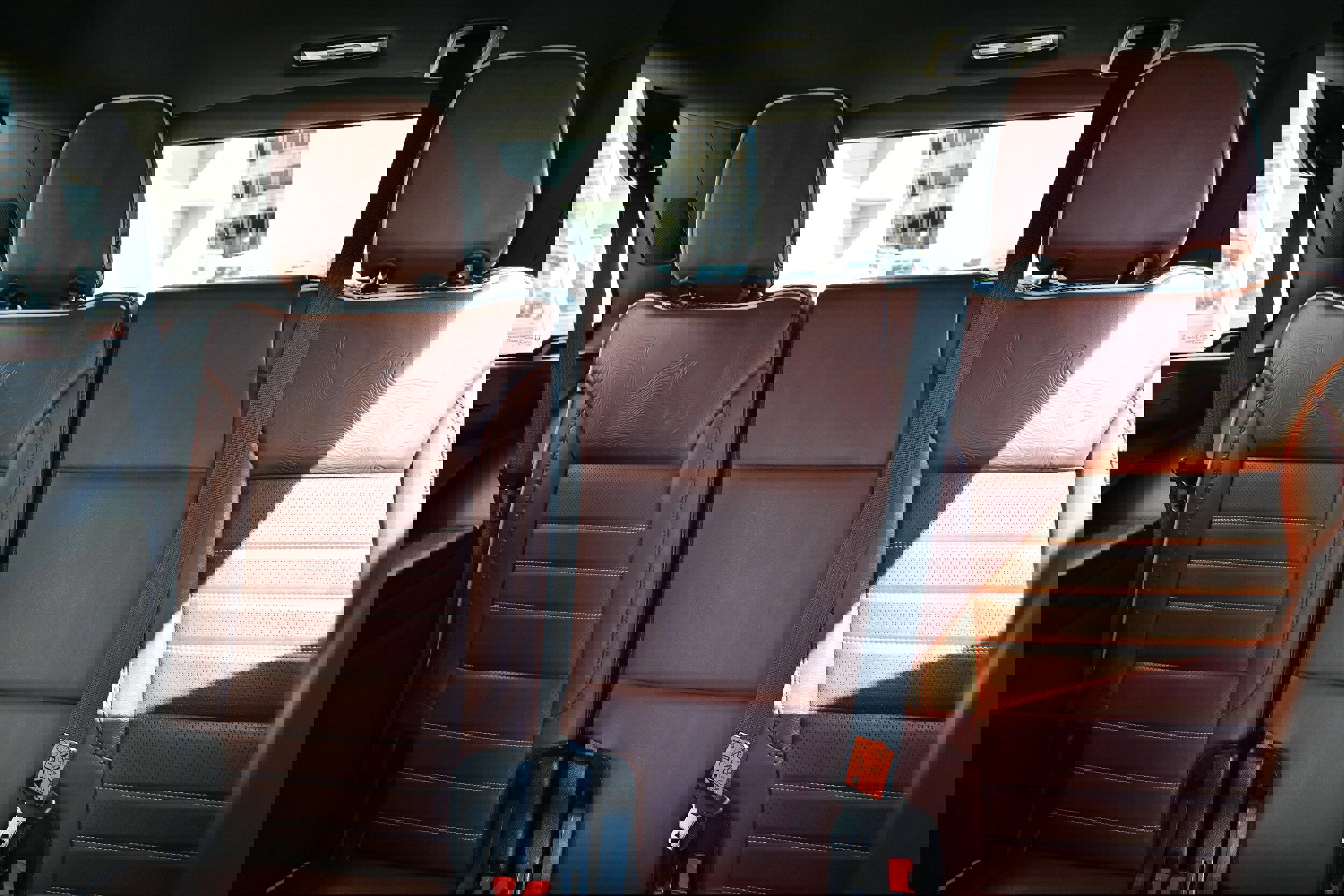 Used 2023 GMC Yukon Denali Ultimate image 9