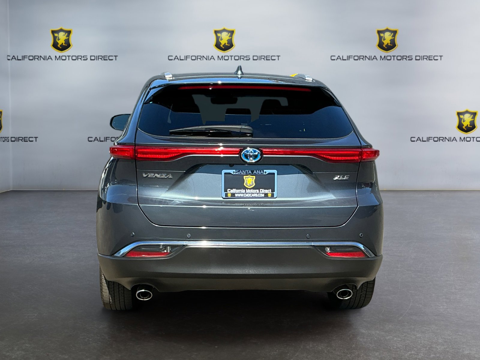 Used 2024 Toyota Venza XLE AWD/4WD image 7