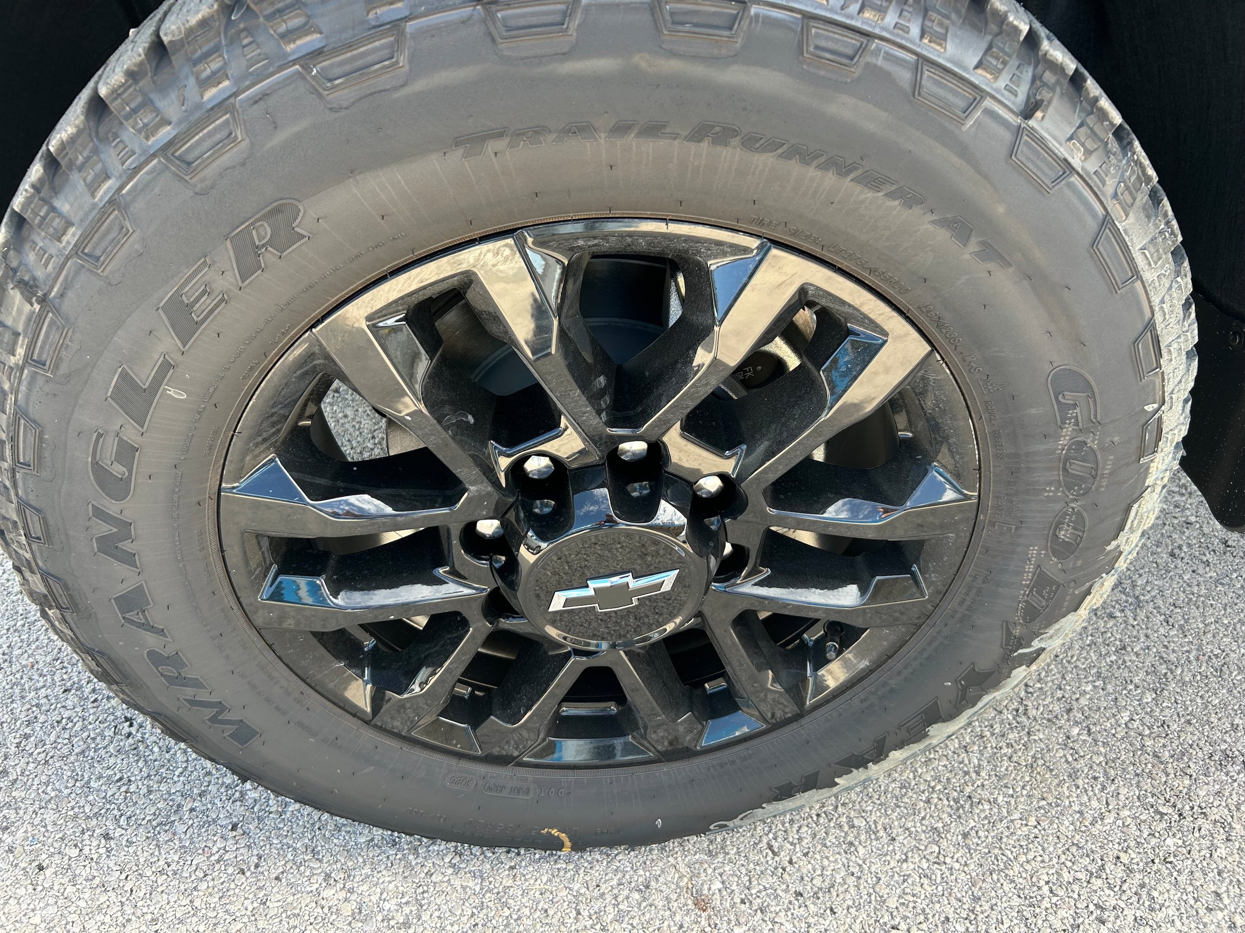 New 2026 Chevrolet Silverado 2500 Custom w/ Custom Value Package AWD/4WD image 8