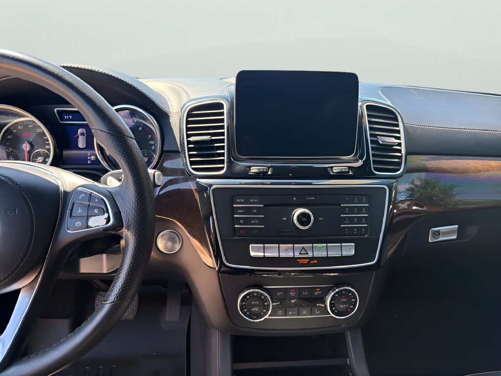 Used 2019 Mercedes-Benz GLS 450 4MATIC image 21