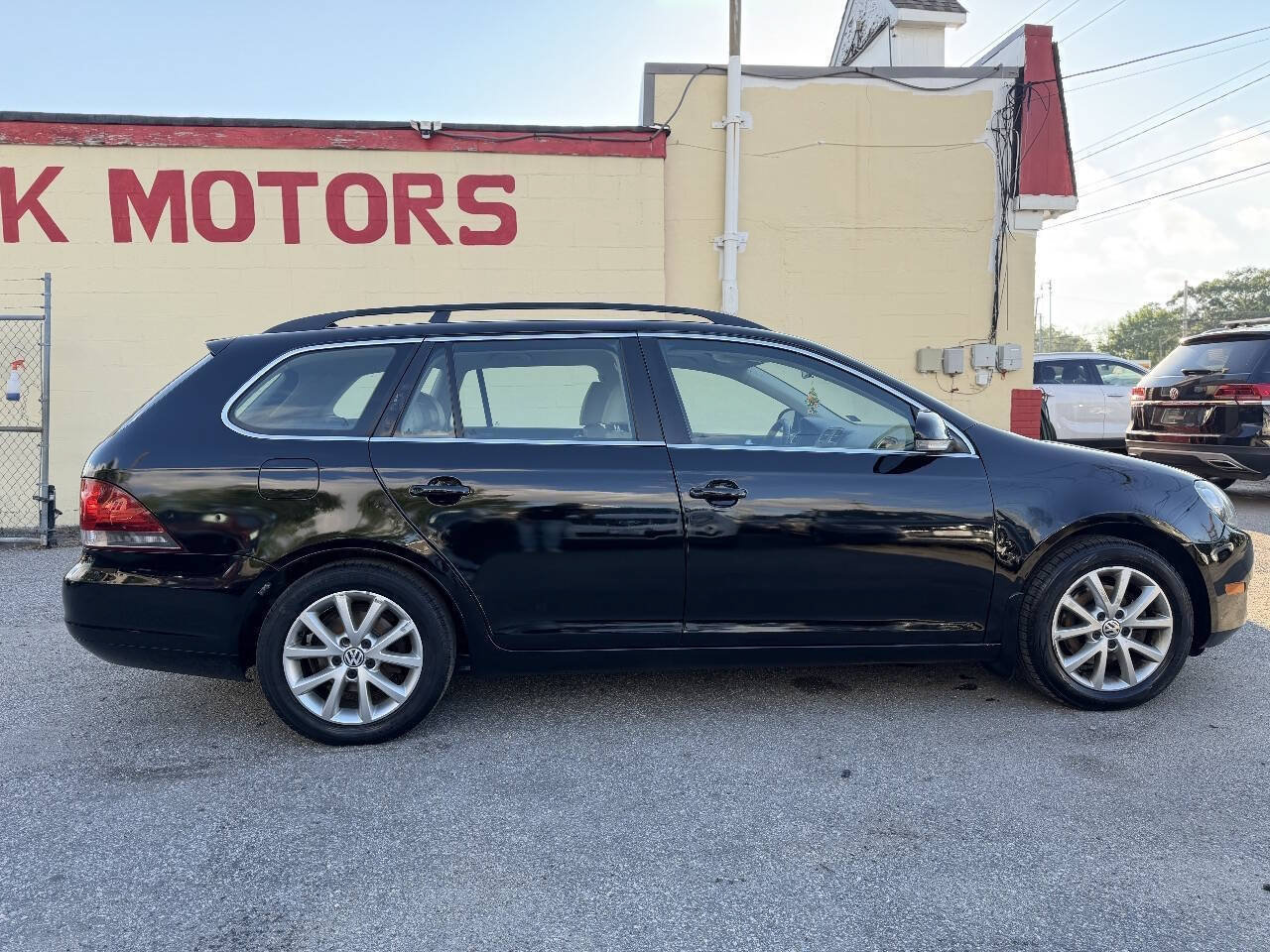 Used 2011 Volkswagen Jetta SE FWD image 8