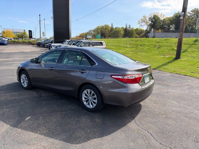 Used 2017 Toyota Camry LE FWD image 24