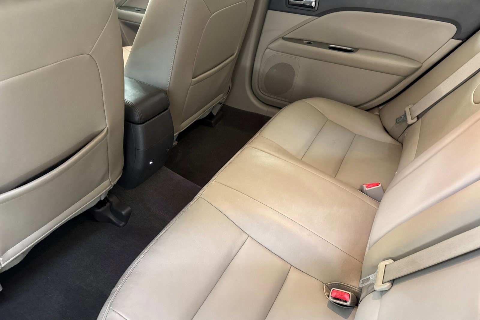 Used 2011 Ford Fusion SEL w/ 302A Rapid Spec Order Code FWD image 27