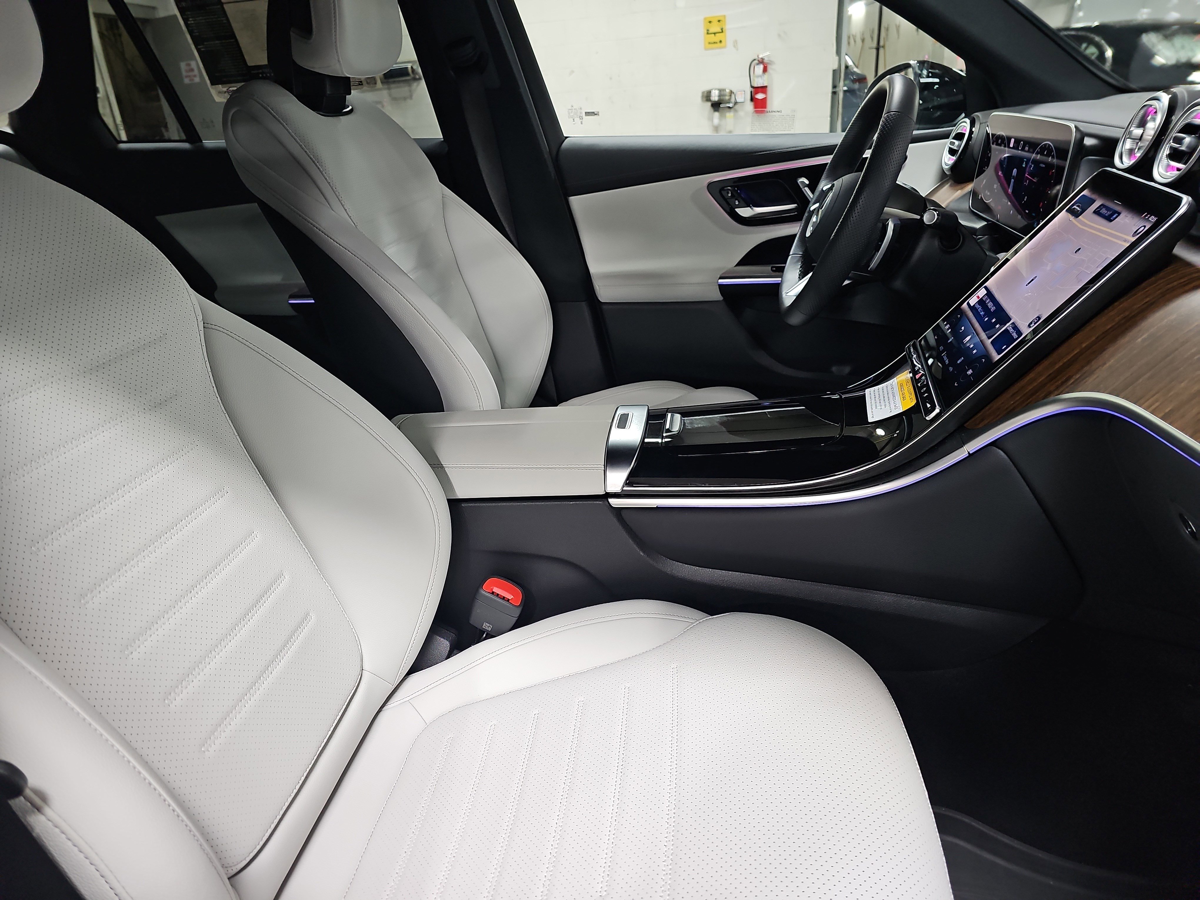 Certified 2026 Mercedes-Benz GLC 300 image 11