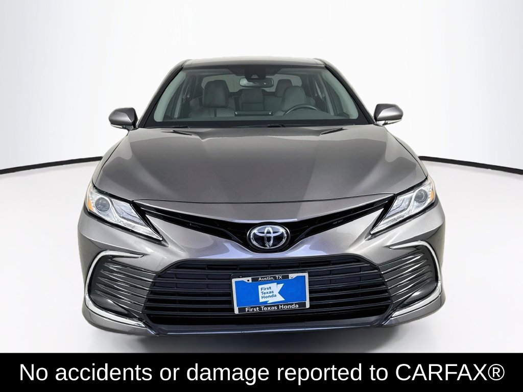 Used 2021 Toyota Camry XLE FWD image 2