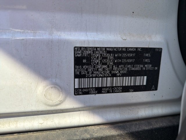 Used 2024 Toyota RAV4 LE image 41