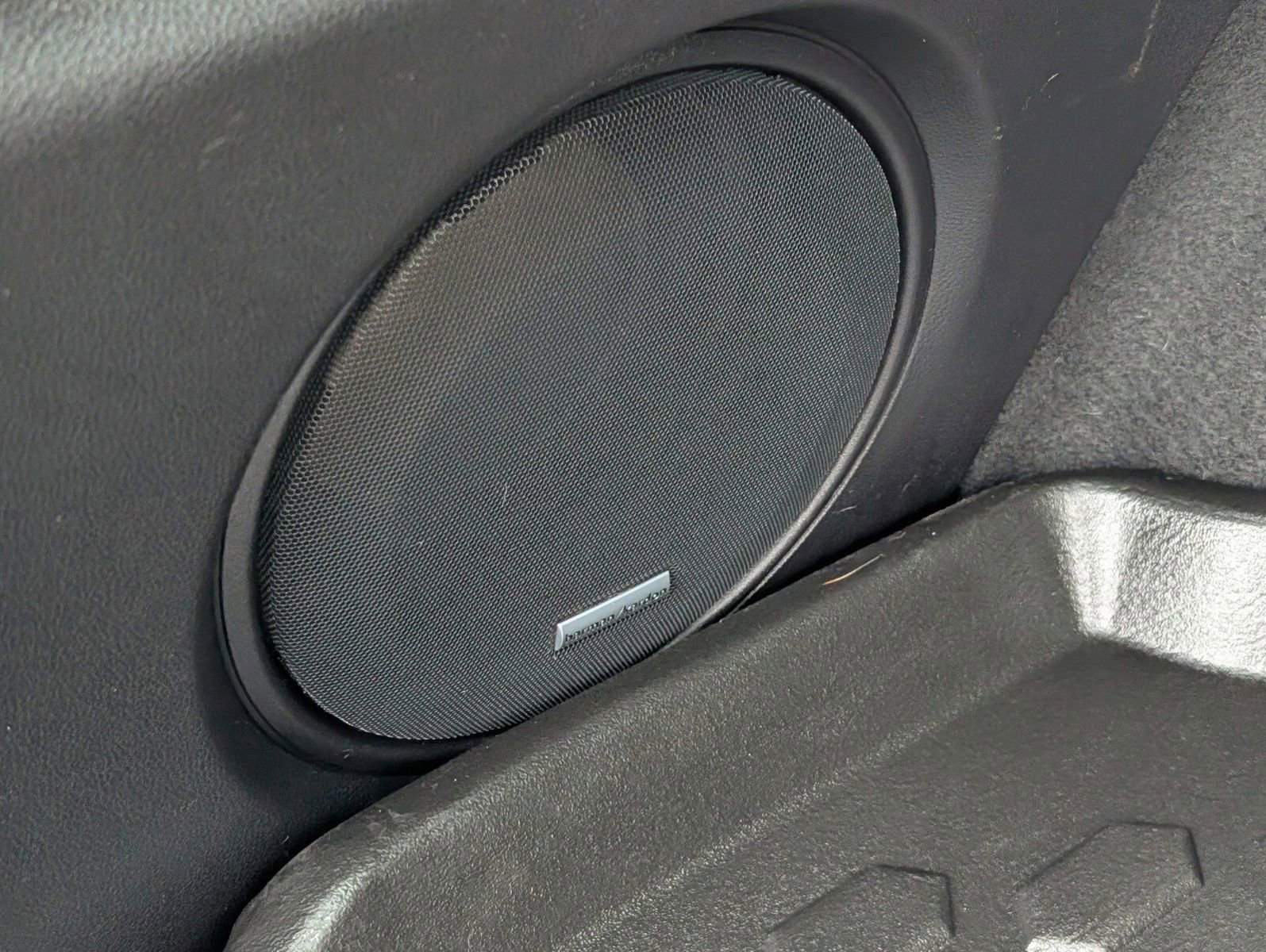 Used 2023 Subaru Outback Limited image 22