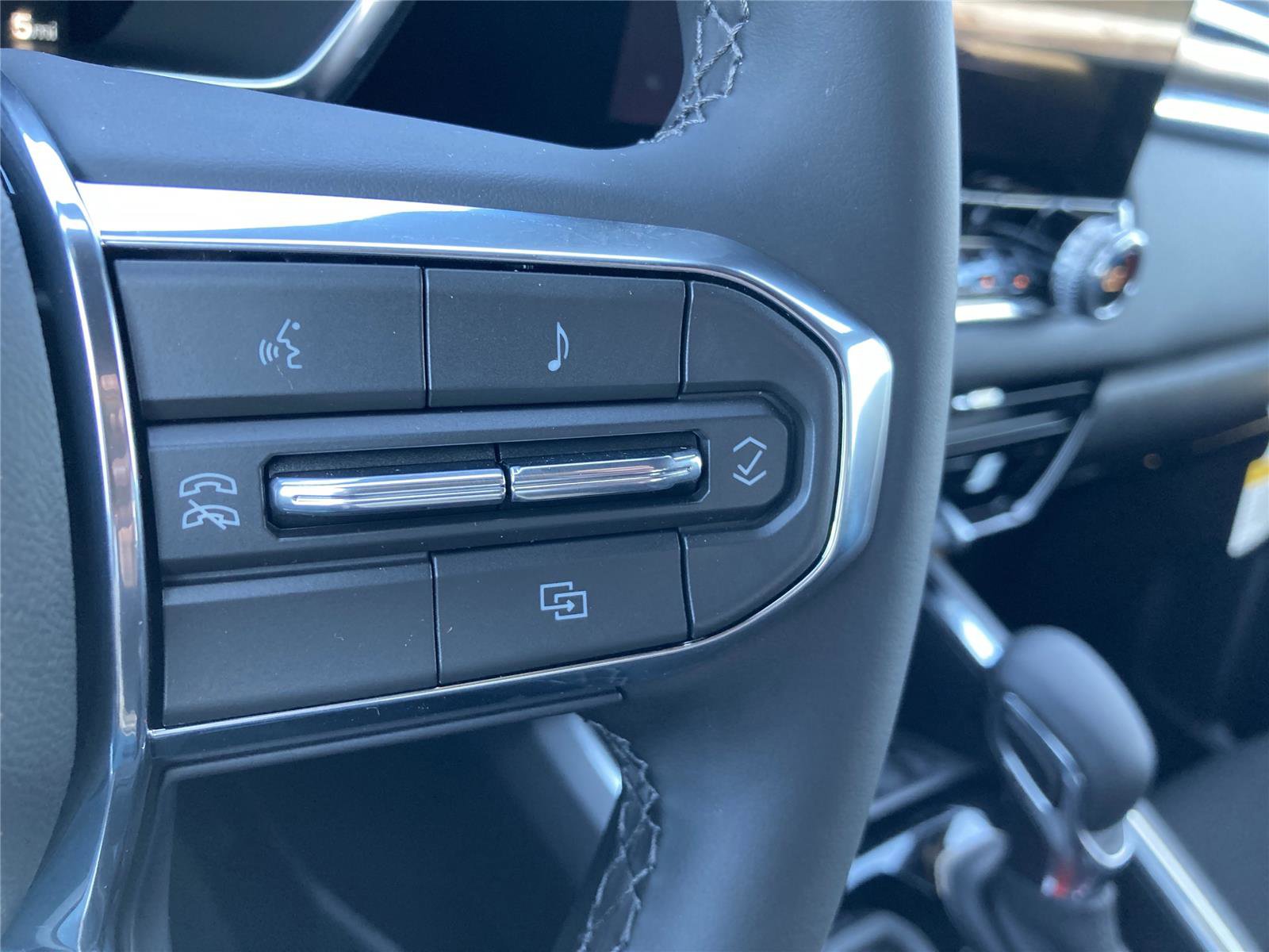 New 2026 GMC Canyon Elevation w/ Convenience Package image 26