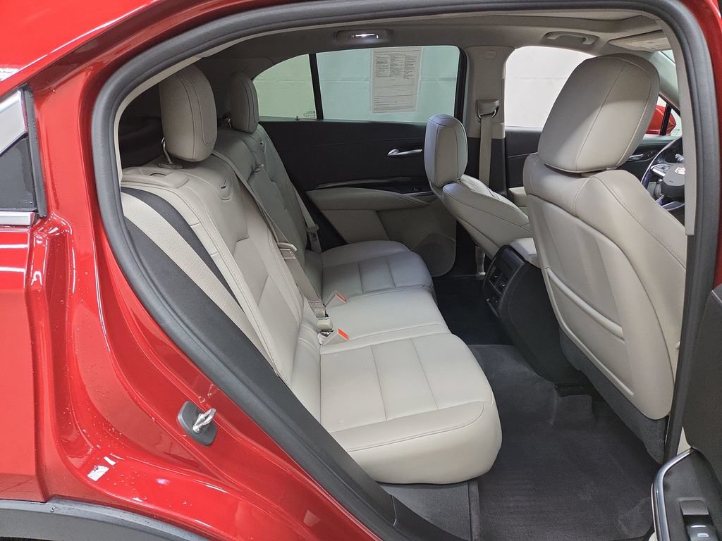 Used 2020 Cadillac XT4 Premium Luxury AWD/4WD image 10