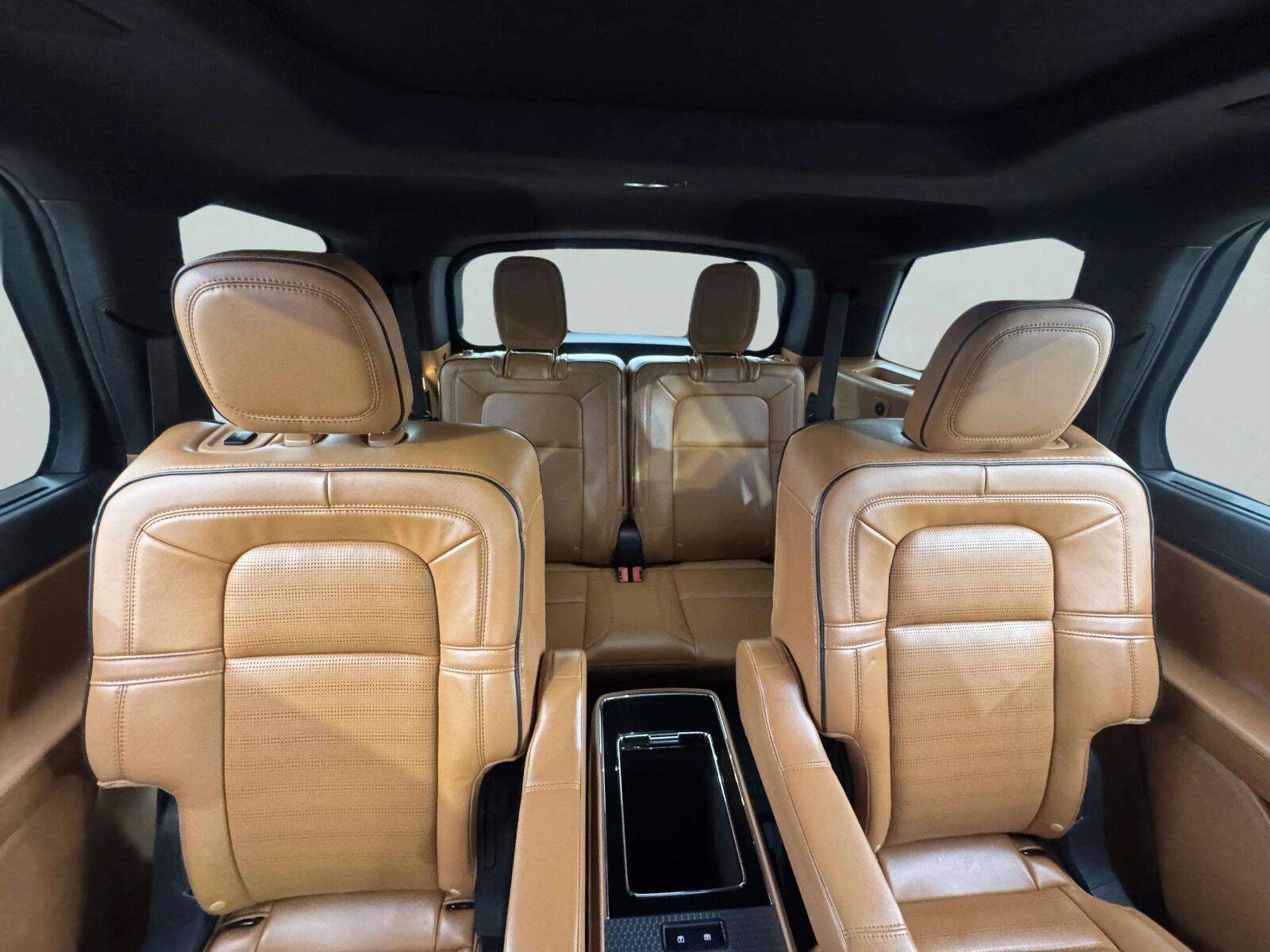 Used 2025 Lincoln Aviator Black Label AWD/4WD image 53