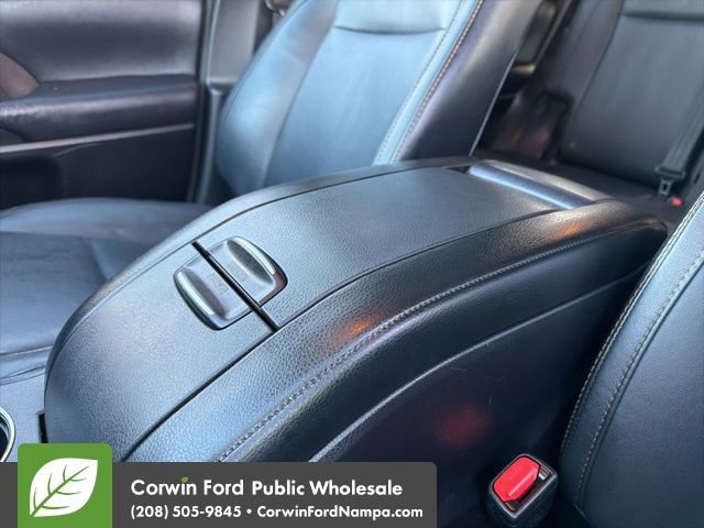 Used 2016 Toyota Highlander XLE image 22