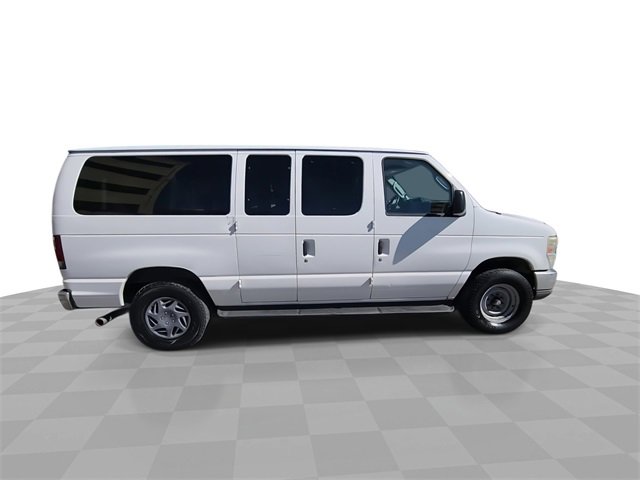 Used 2011 Ford E-350 and Econoline 350 XLT image 9