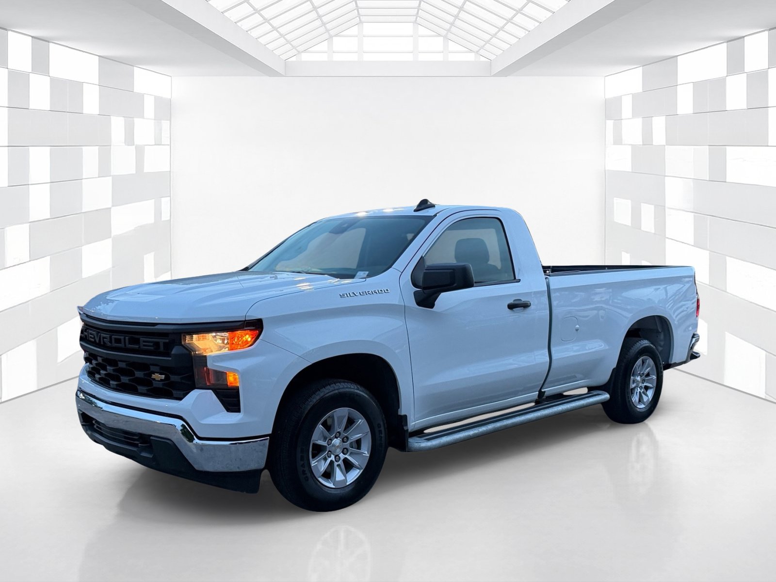 Used 2025 Chevrolet Silverado 1500 W/T RWD image 3