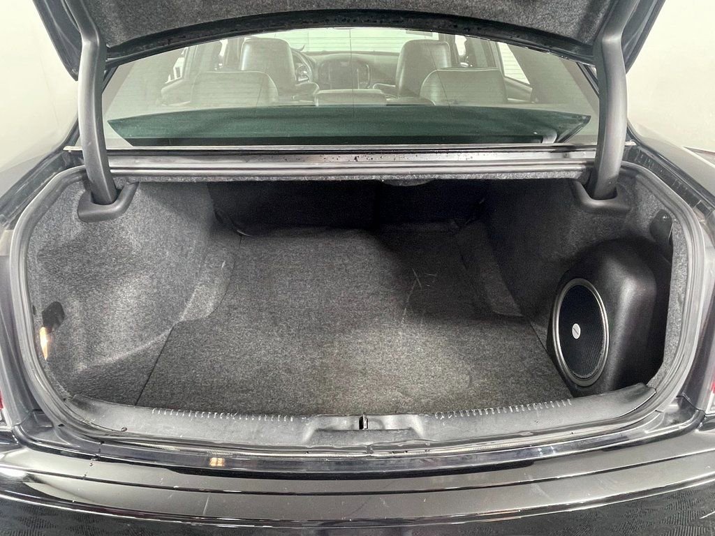 Used 2023 Chrysler 300 S image 7