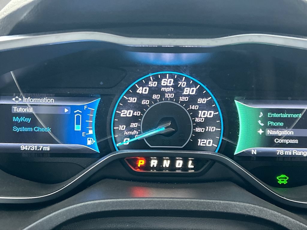 Used 2015 Ford C-MAX Energi SEL w/ Equipment Group 301A FWD image 18