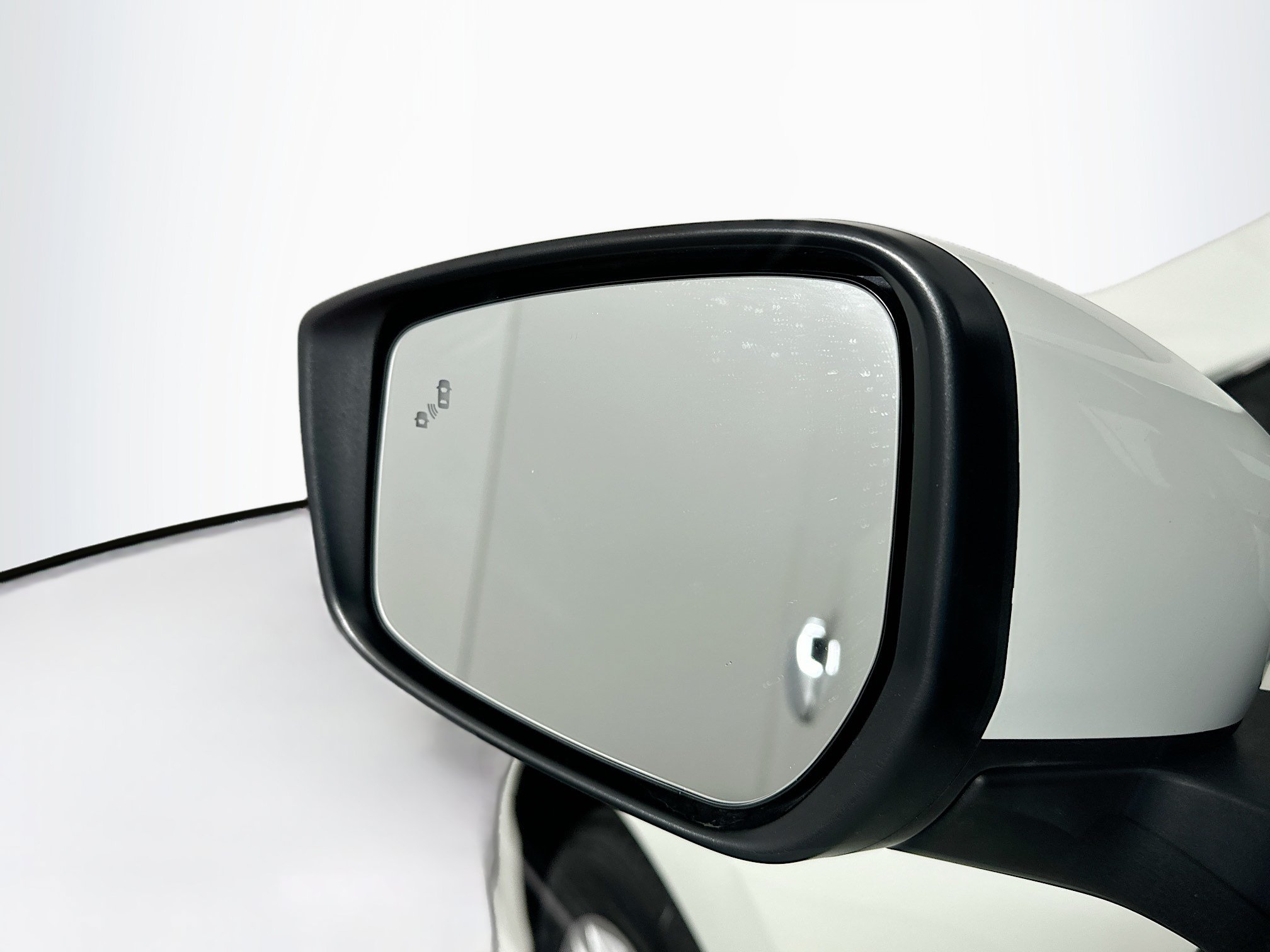 Used 2025 Nissan Leaf S FWD image 16