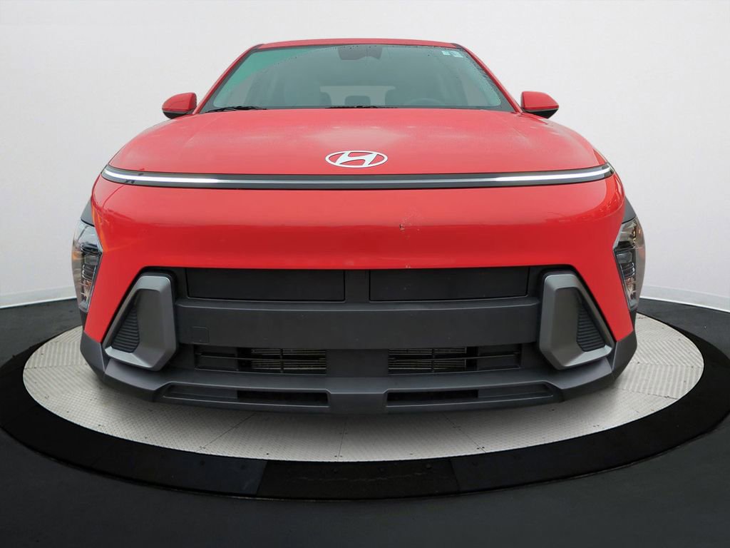Certified 2025 Hyundai Kona SE image 8