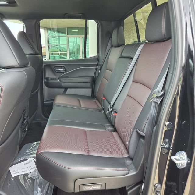 New 2026 Honda Ridgeline Black Edition image 10