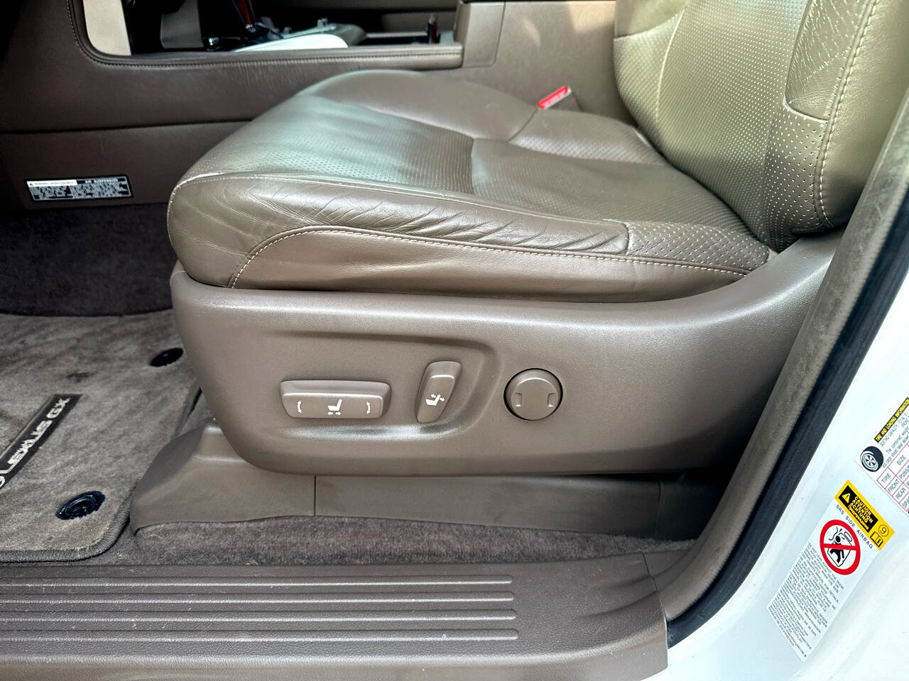 Used 2018 Lexus GX 460 Luxury w/ Preferred Accessory Package image 12