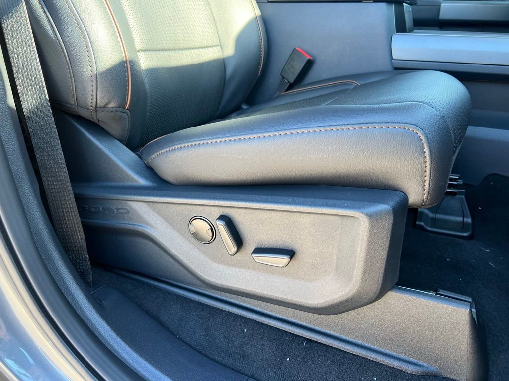 New 2026 Ford F250 Lariat w/ Lariat Premium Package image 24