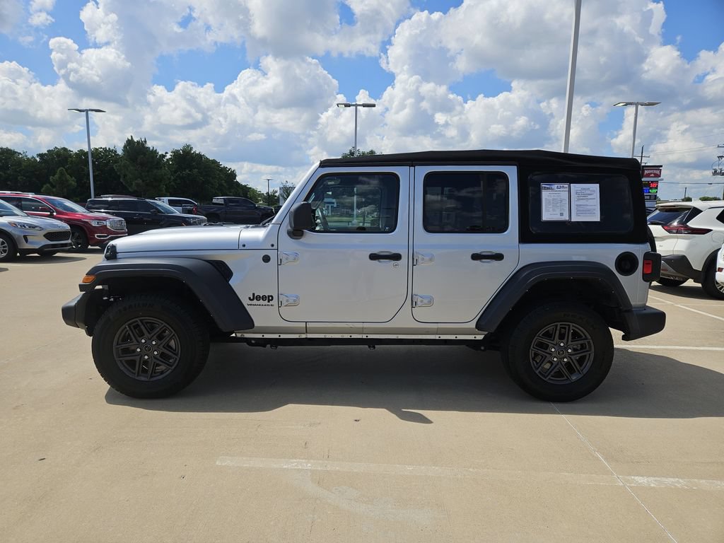 Used 2024 Jeep Wrangler Unlimited Sport AWD/4WD image 4