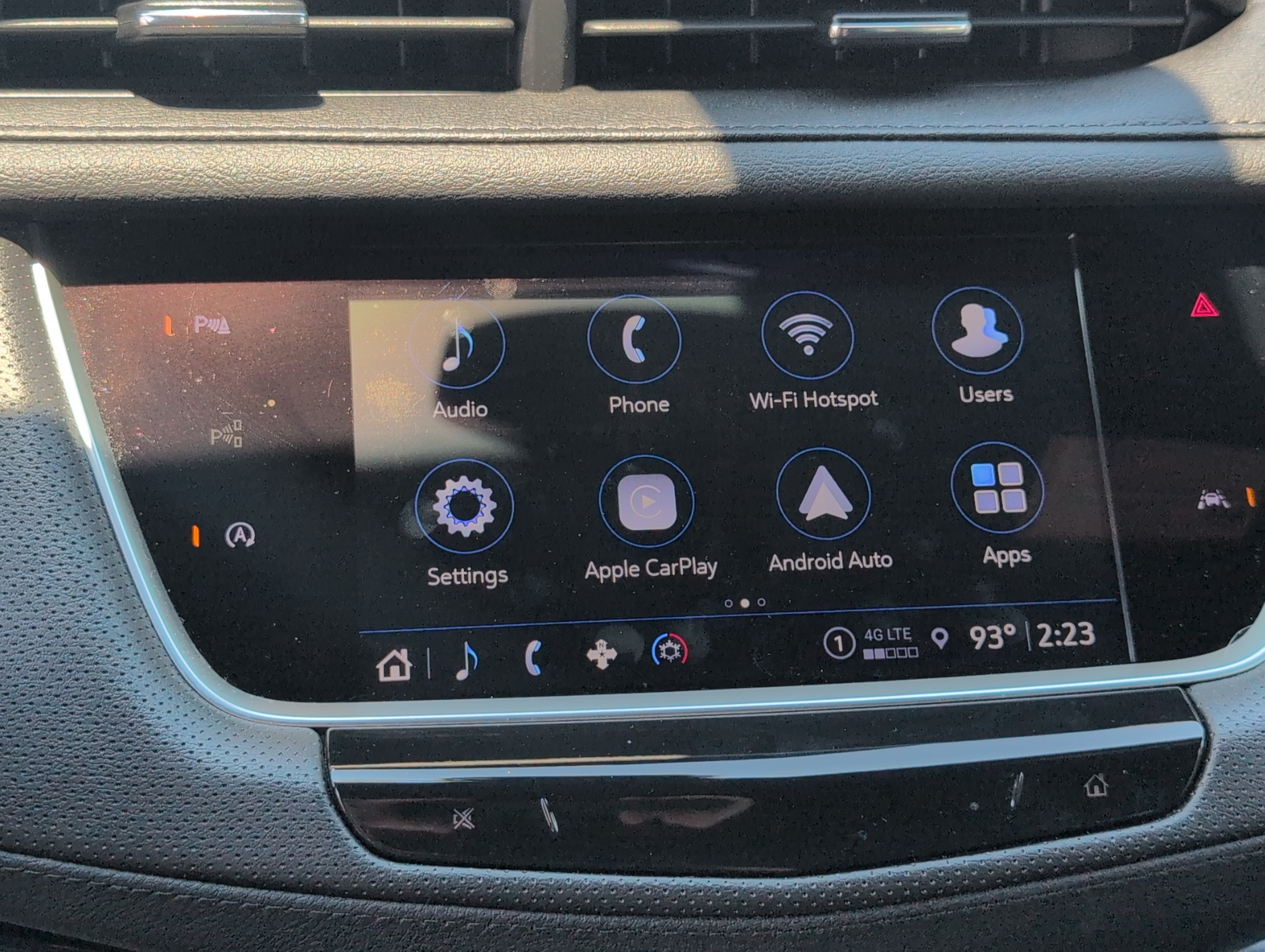 Certified 2024 Cadillac XT6 Luxury w/ LPO, Floor Liner Package AWD/4WD image 19