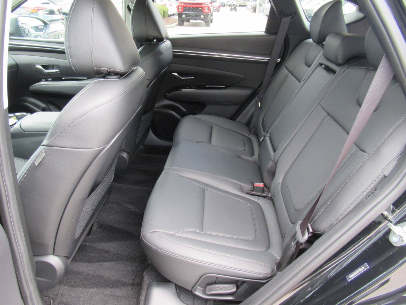 Used 2024 Hyundai Tucson Limited FWD image 38