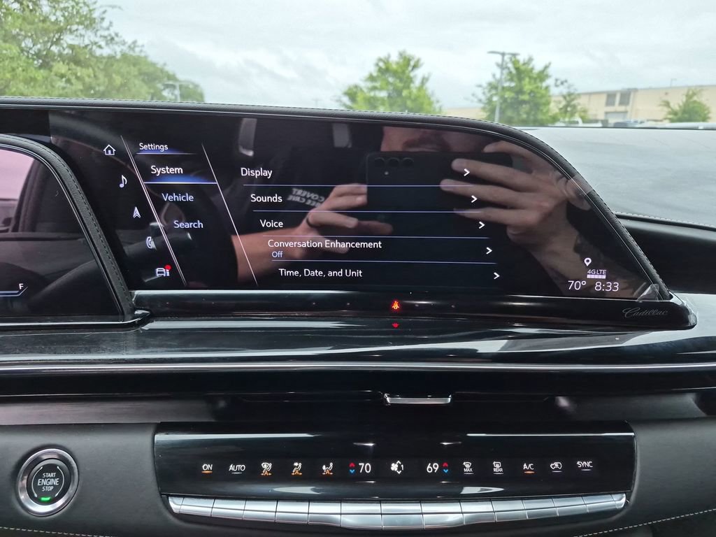 Used 2023 Cadillac Escalade V w/ Heavy-Duty Trailer Package image 28