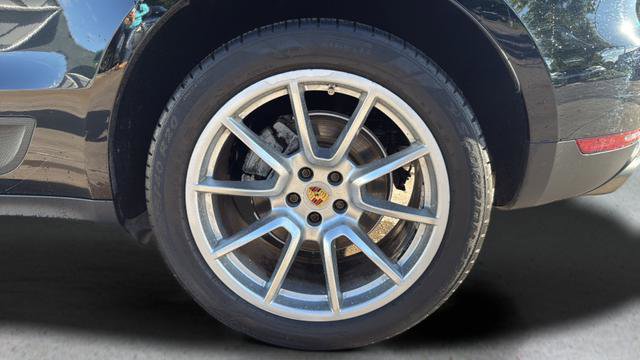 Used 2017 Porsche Macan S AWD/4WD image 26