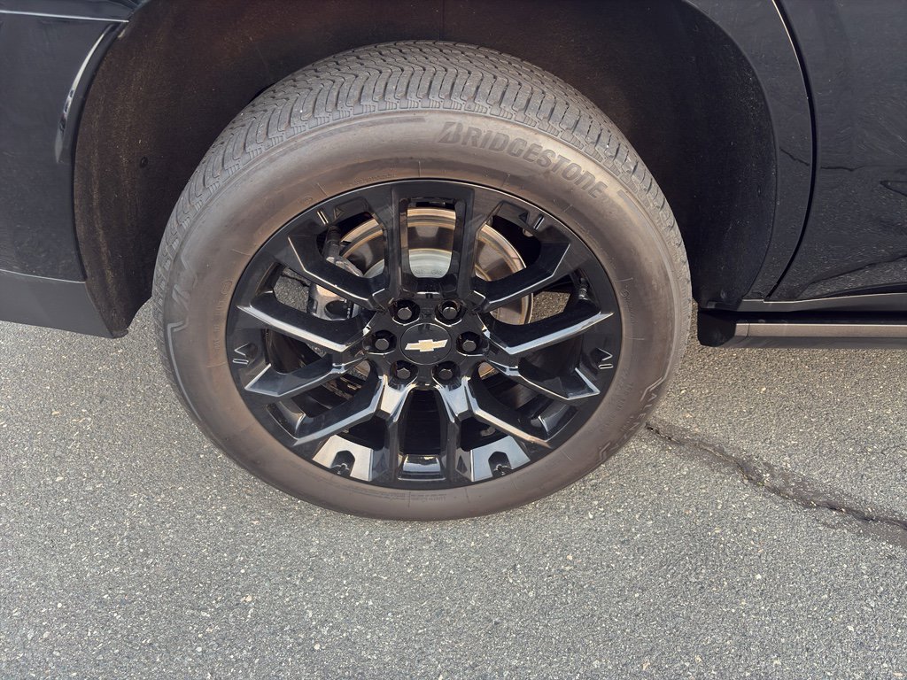 Used 2024 Chevrolet Tahoe High Country image 9