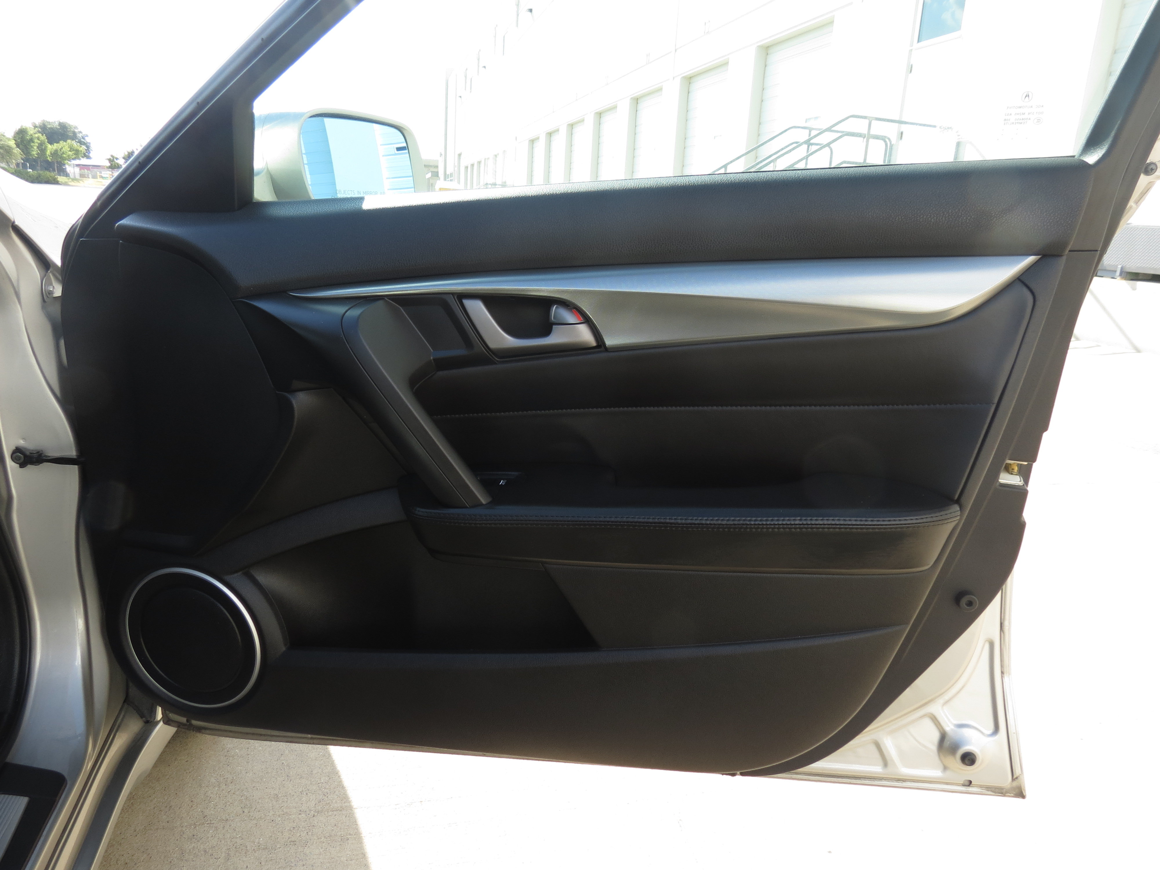 Used 2011 Acura TL w/ Technology Package FWD image 30