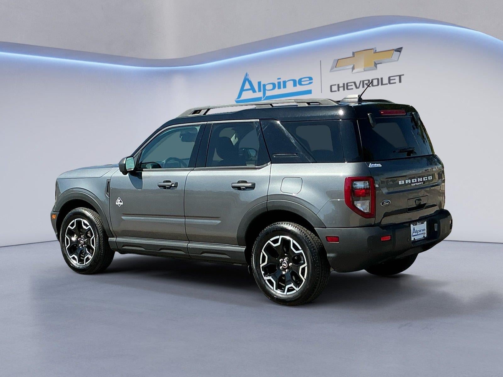 Used 2025 Ford Bronco Sport Outer Banks w/ Outer Banks Tech Package+ AWD/4WD image 3