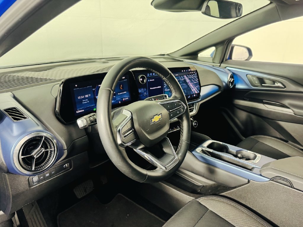 Used 2024 Chevrolet Equinox EV LT FWD image 9