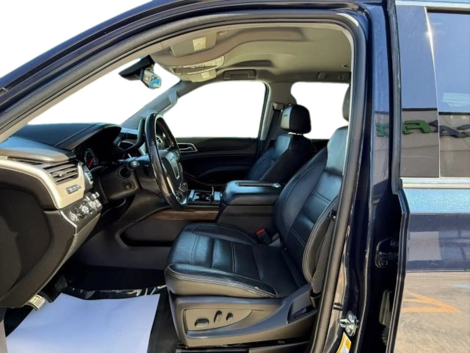 Used 2019 GMC Yukon Denali AWD/4WD image 11