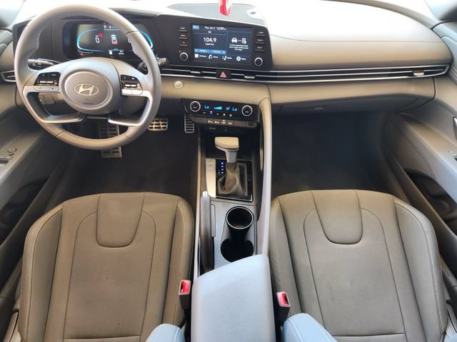 Certified 2025 Hyundai Elantra Sport FWD image 18
